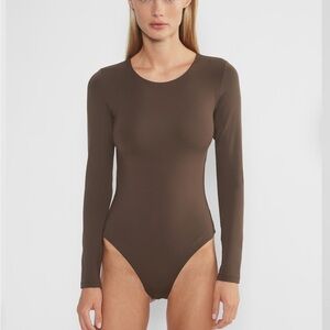 Aritzia Contour Long Sleeve Bodysuit - Rich Mocha Brown